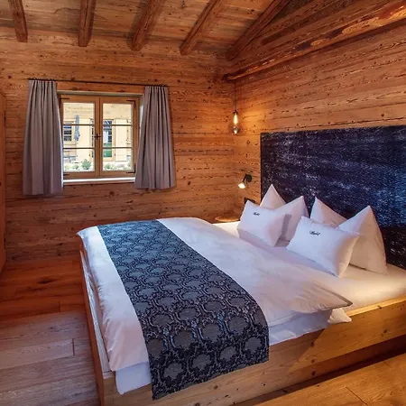 Alpglueck Hotel *